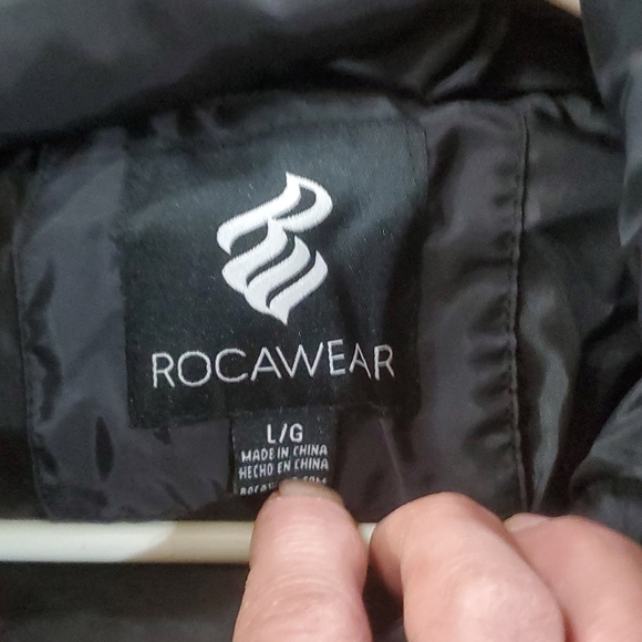 Men's Rocawear Puffer Coat - Picture 7 of 8